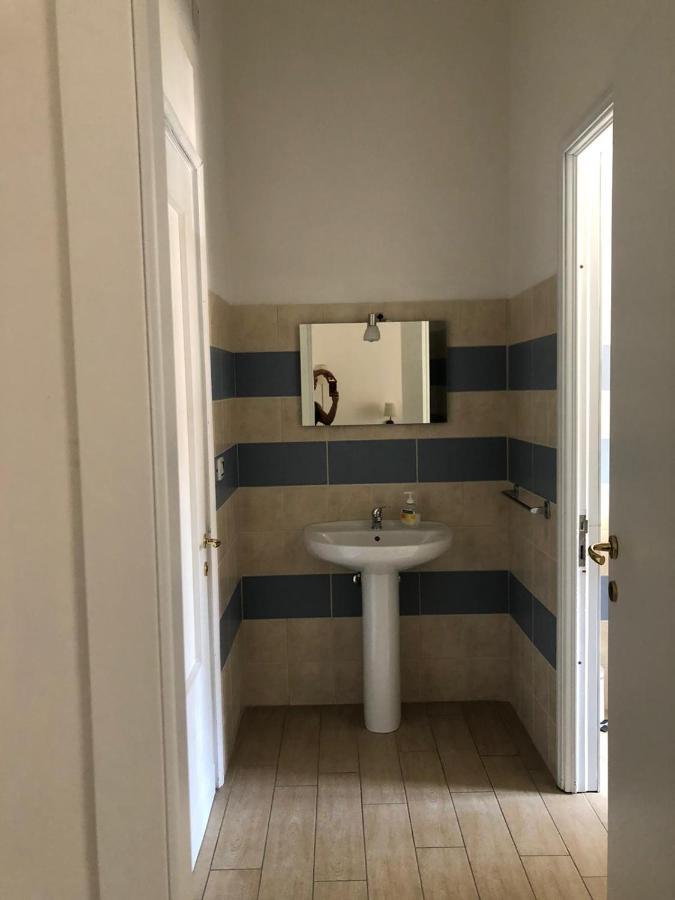 נואורו B&B Piazza Dante Nuoro מראה חיצוני תמונה