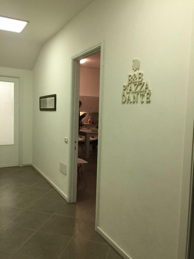 נואורו B&B Piazza Dante Nuoro מראה חיצוני תמונה