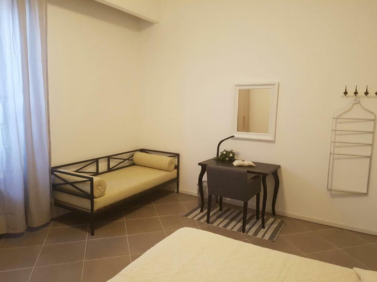 נואורו B&B Piazza Dante Nuoro מראה חיצוני תמונה