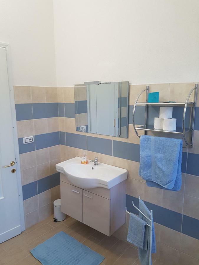 נואורו B&B Piazza Dante Nuoro מראה חיצוני תמונה